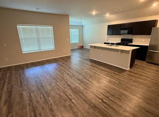 1009 NE 3rd St, Perkins, OK 74059