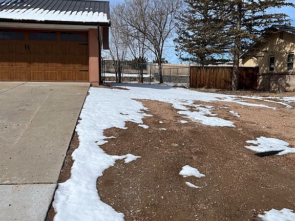 2nd image of 114 Sherwood Blvd