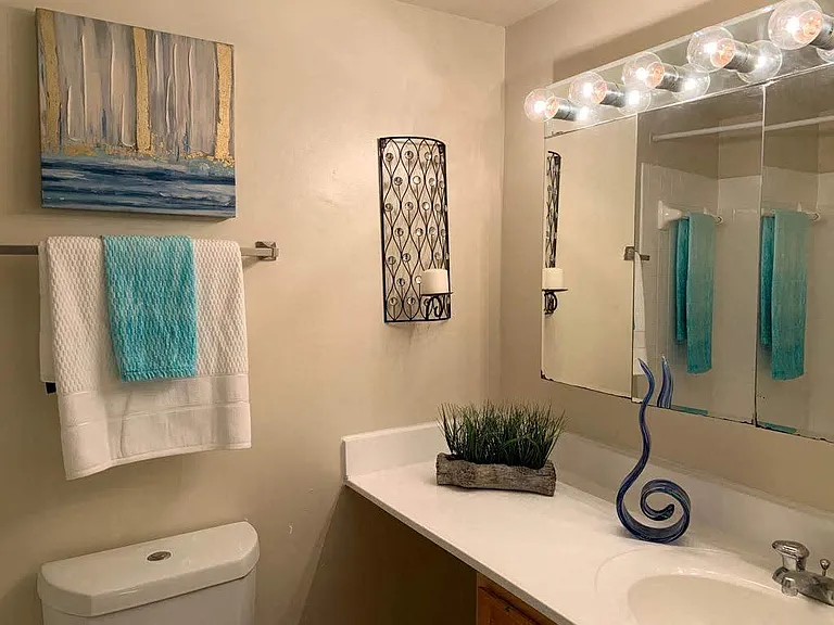 The Glendale Residence — Photo 12