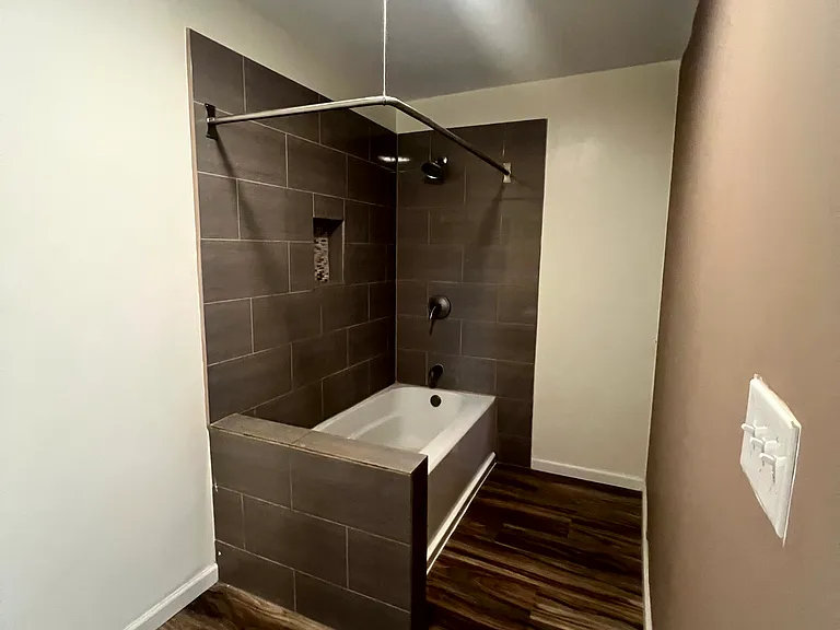 2857 Indianapolis Ave — Photo 7