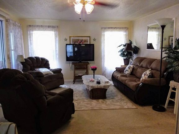 2nd image of 170 Juniper Dr W