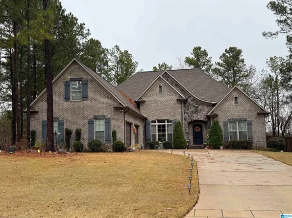 802 Cassie Dr W, Pell City, AL 35128