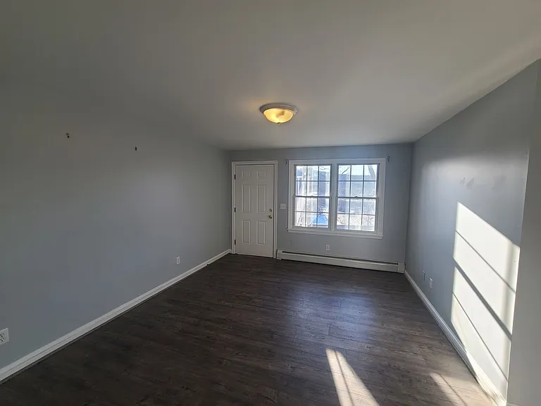 127 Railroad St #133 — Photo 5