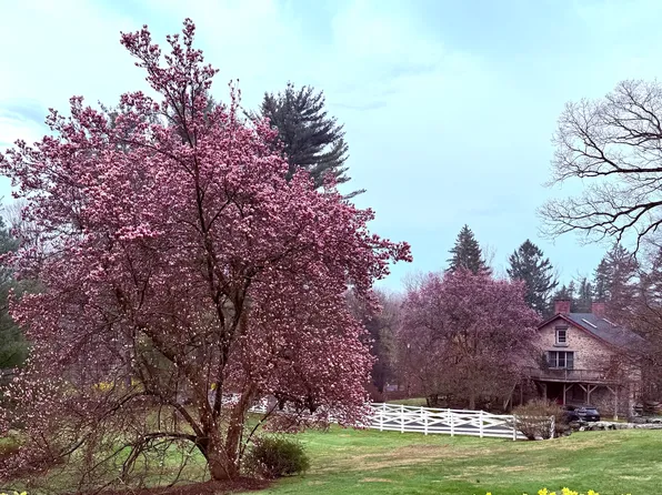 1110 Hardscrabble Rd #1, Chappaqua, NY 10514