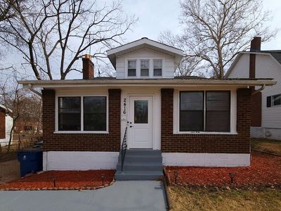 2416 N And South Rd, Saint Louis, MO, 63114