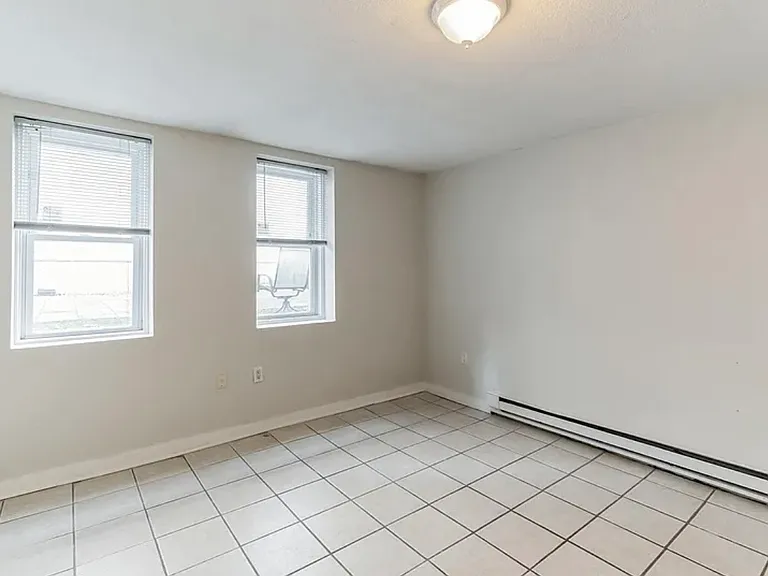 204 H St #1 — Photo 9