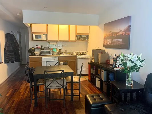 Rented by Compass | media 6