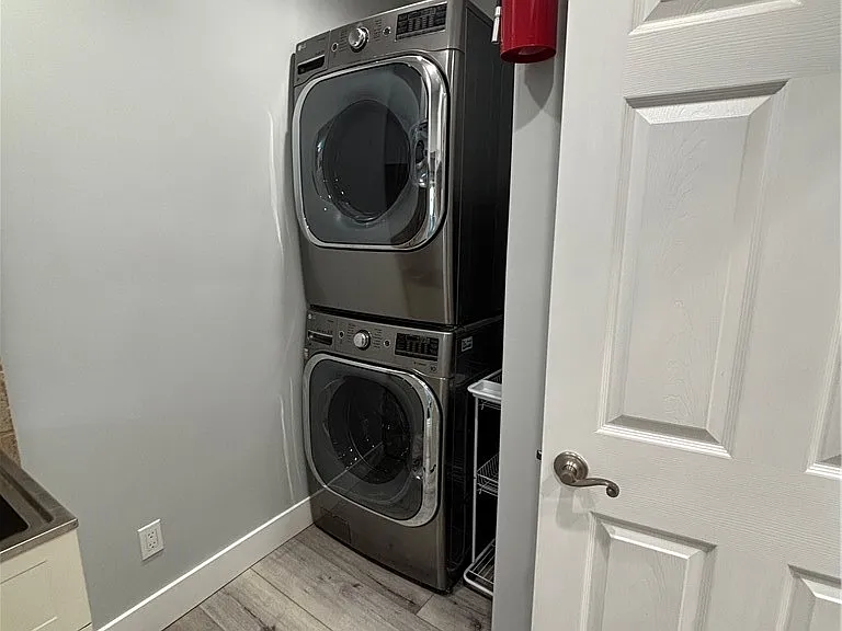6250 Aura Ave — Photo 24