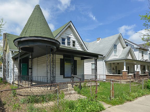 2nd image of 62 N Belleview Pl