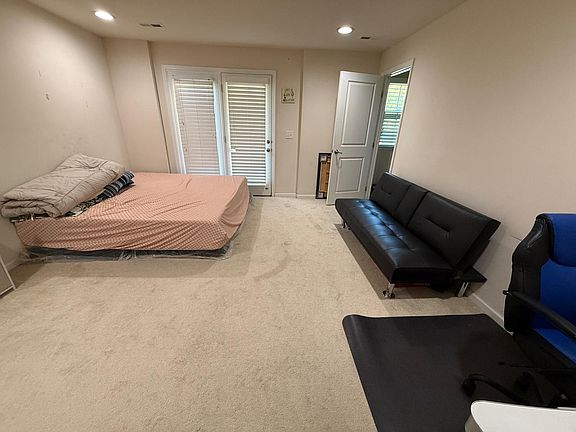 4th image of 524 Pemberwich Pl