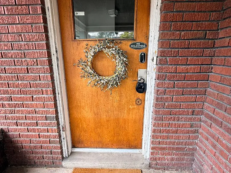 Unit Photo
