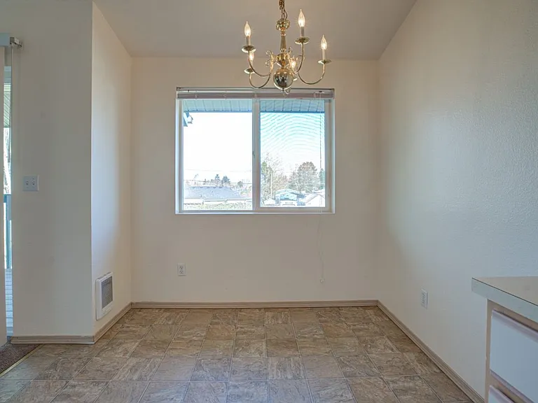 #294 FIELDSTONE APARTMENTS — Photo 6