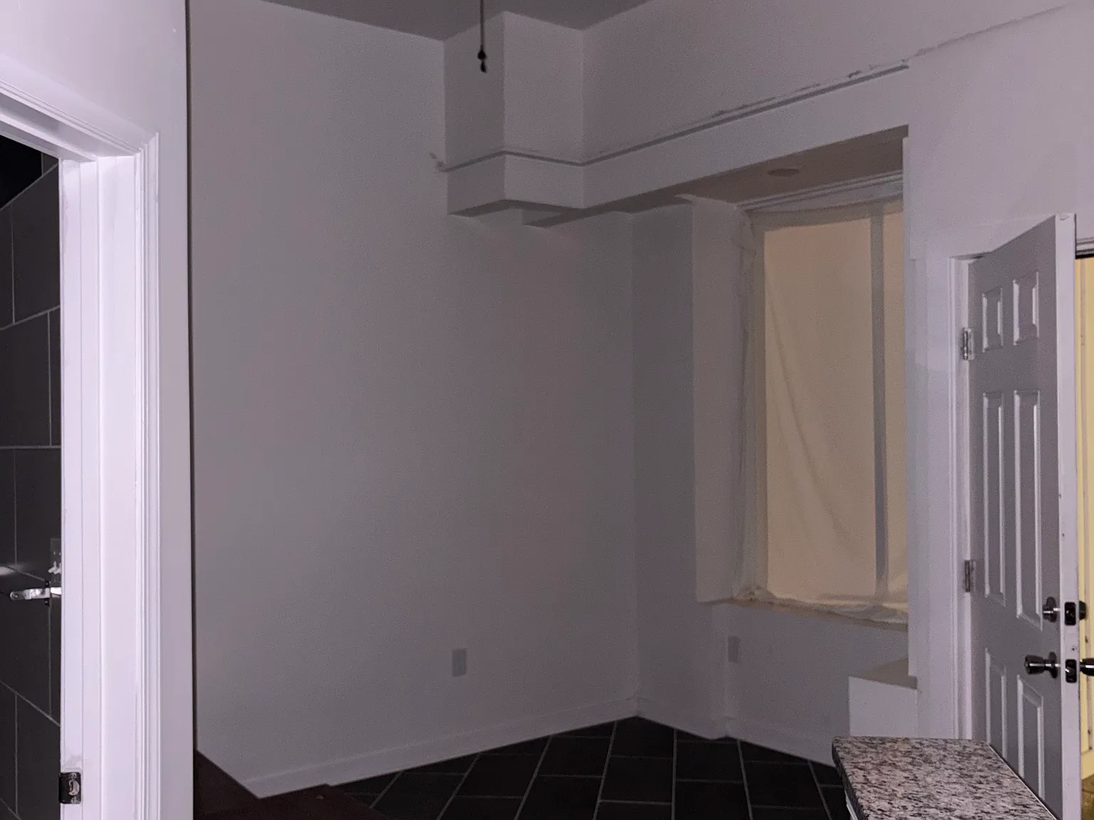 3 bed, 1300 sqft, $2,150 — Photo 3