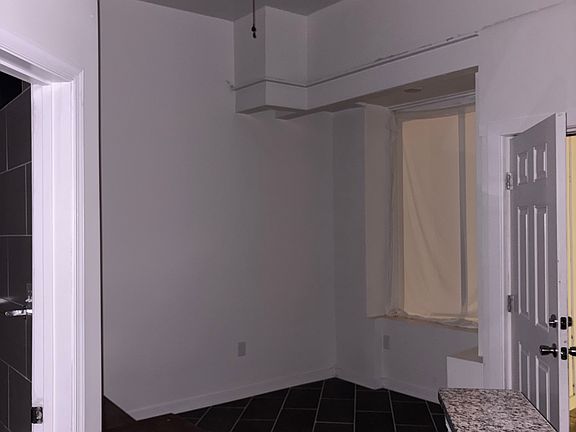 3rd image of 1223 W Leigh St APT A