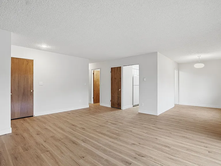 3102 E 27th Ave — Photo 27