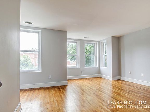 4th image of 1708 3rd St NW