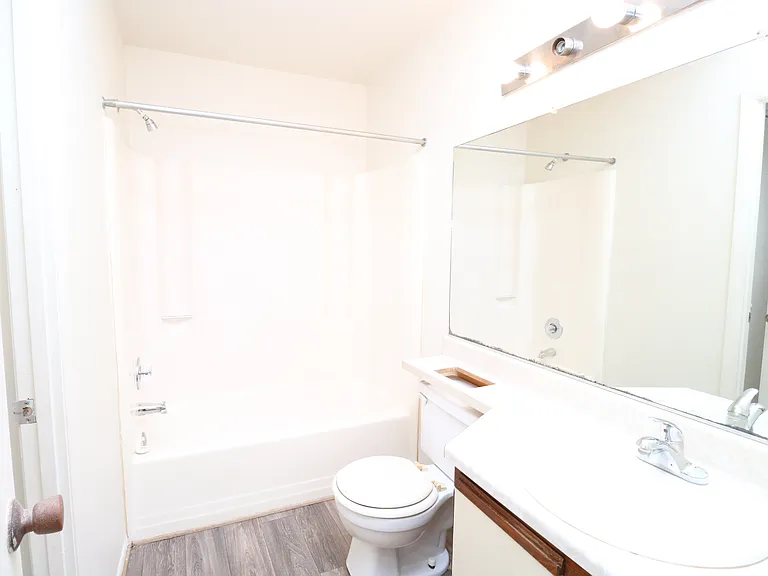 4155 Thalia Station Cir — Photo 11