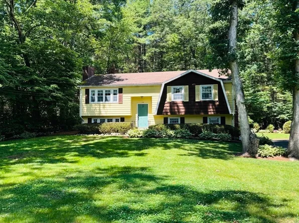 152 Forest St, Franklin, MA 02038