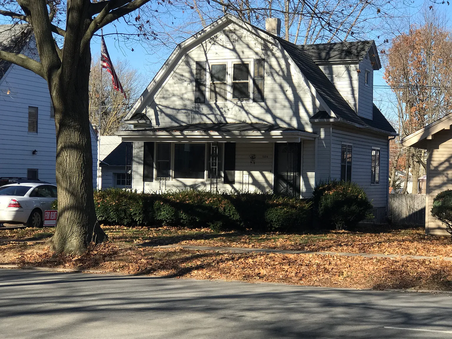 1604 W Church St photo 1