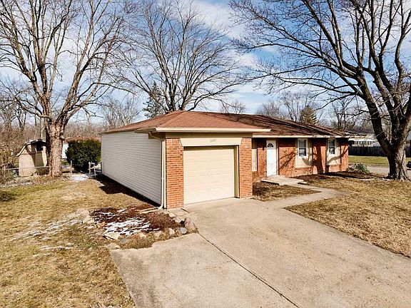 2nd image of 11140 Sedlak Ln