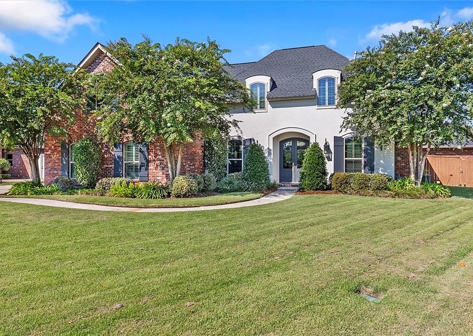 1st image of 356 Sandalwood Dr