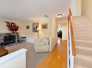 310 Park Place Dr, Petaluma, CA