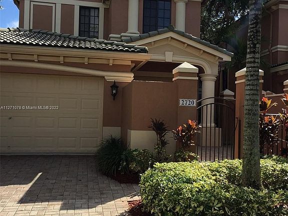 2nd image of 2720 Kinsington Cir #243
