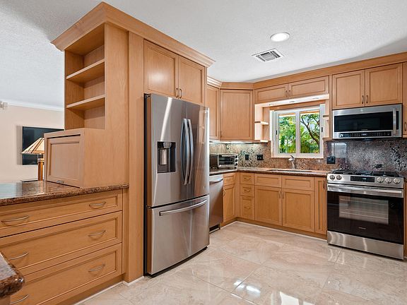 5th image of 2115 NE 54th Ct