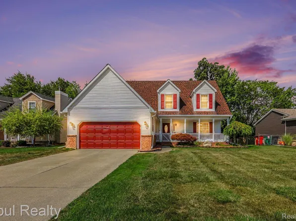 46309 Jasmine Ct, Chesterfield, MI 48047