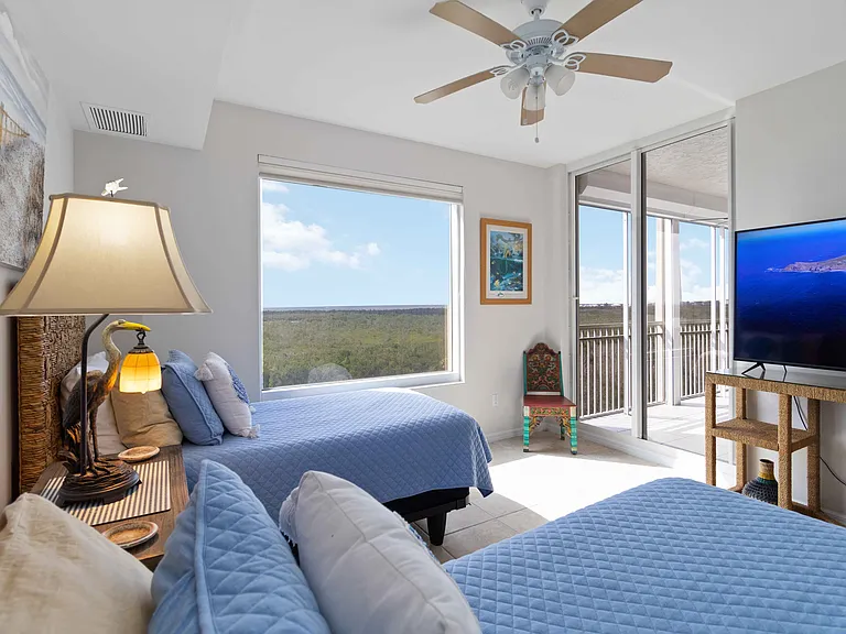 1001 Arbor Lake Dr #606 — Photo 11