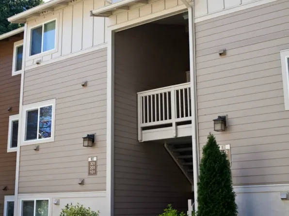 14018 NE 181st Pl APT E201, Woodinville, WA 98072