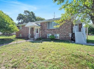 61 Highland Ave, Tewksbury, MA 01876