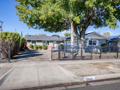 3945 N 7th St, Fresno, CA, 93726