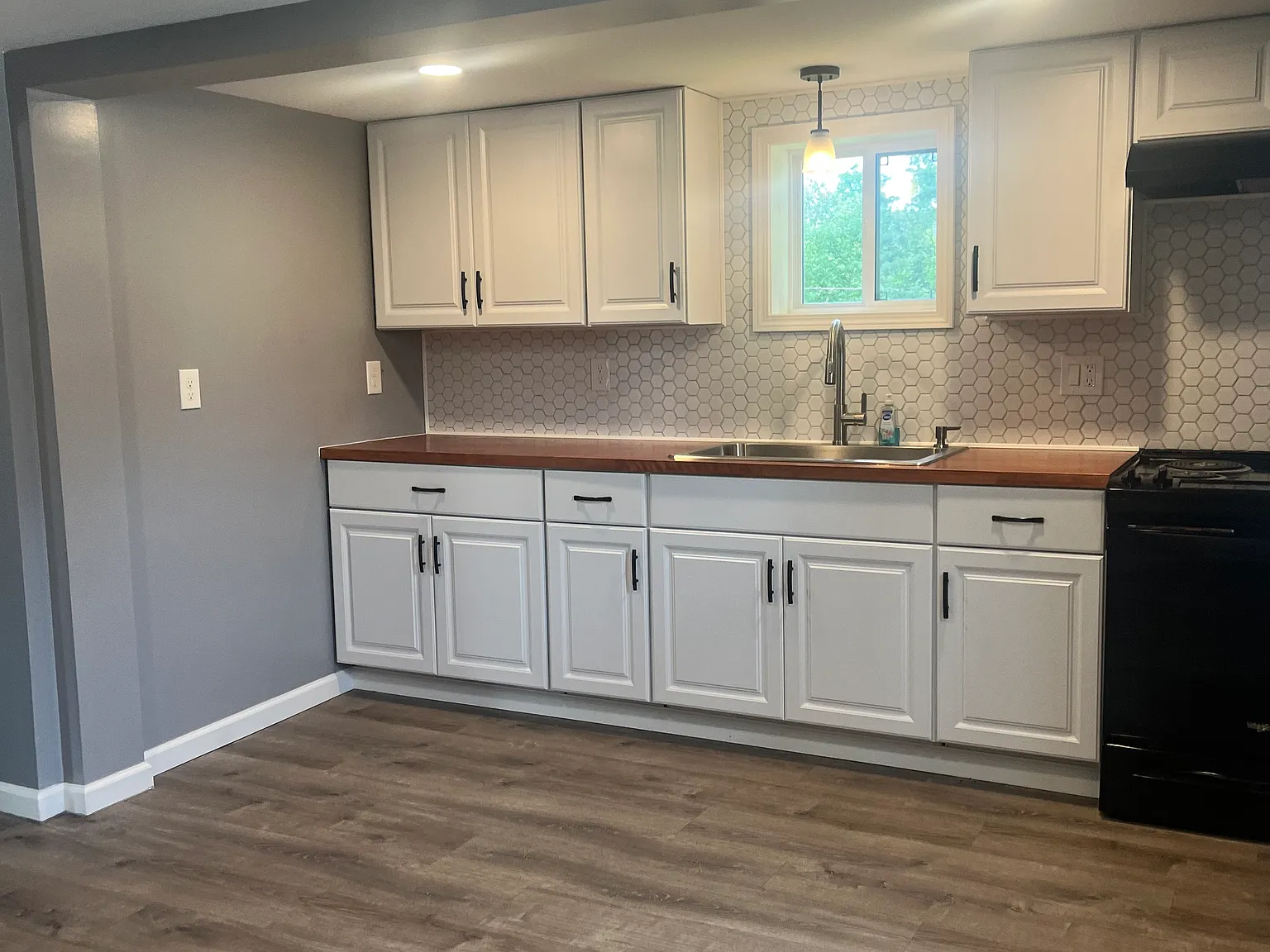 3 bed, 1446 sqft, $1,400 — Photo 2