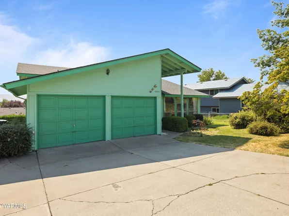 6802 Summitview Ave, Yakima, WA 98908