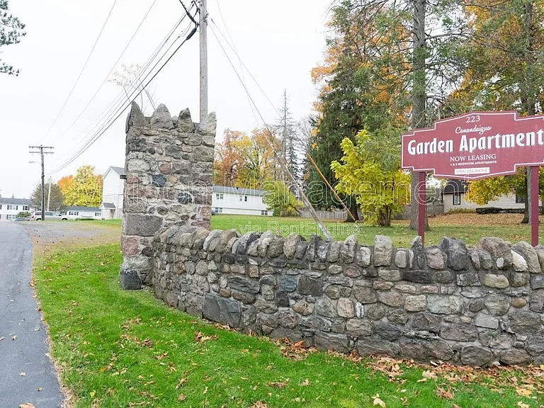 Canandaigua Garden Apartments — Photo 18