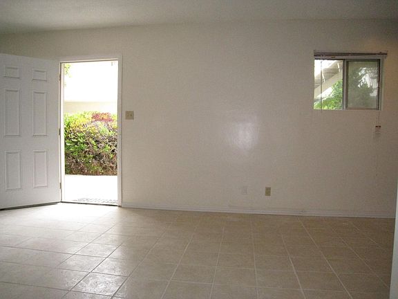 2nd image of 1555 Artesia Blvd APT 3