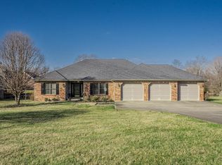 1008 Putter Point, Lawrenceburg, KY 40342