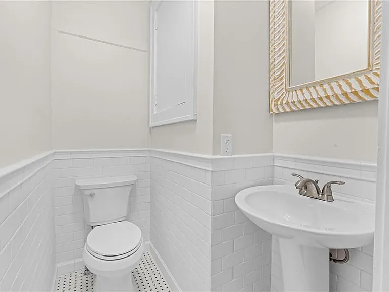 2915 Post Rd #1 — Photo 35