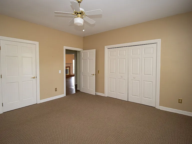 2220 Montclair Dr — Photo 30
