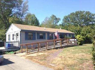 352 Main St, Plympton, MA 02367