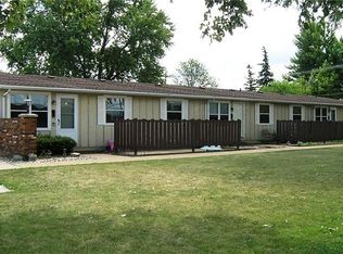 749 N Locust St, Oak Harbor, OH 43449