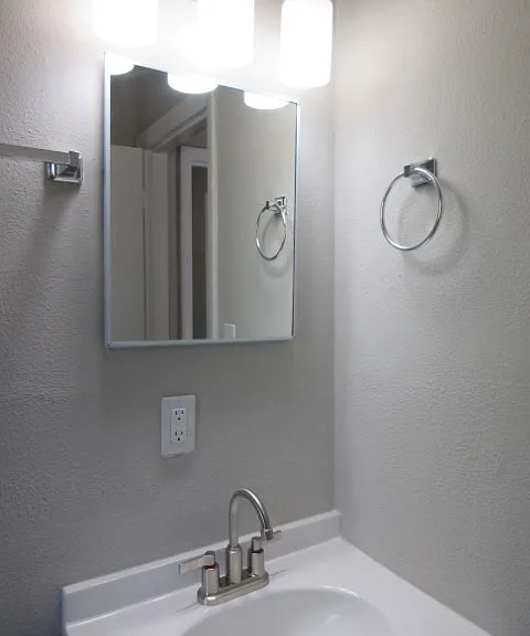 784 Terminal Ct #8 — Photo 16