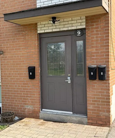 9 Ellen St — Photo 2