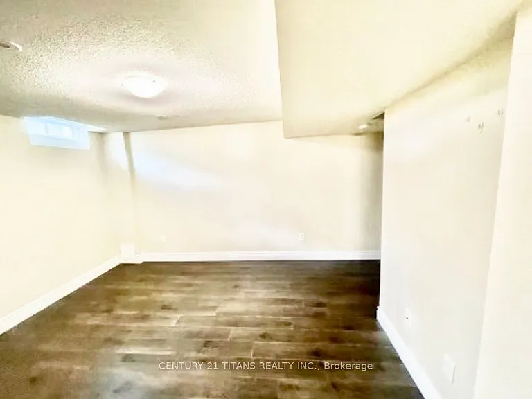 11 Etienne St #LOWER — Photo 11