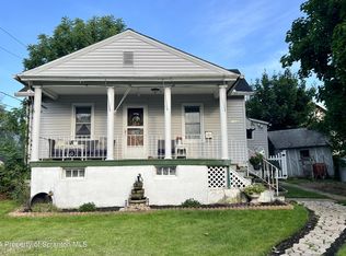 2122 Golden Ave, Scranton, PA 18508