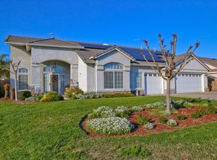 564 E Aspen Ct, Reedley, CA 93654