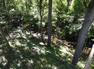 1541 Jones Dr, Ann Arbor, MI 48105