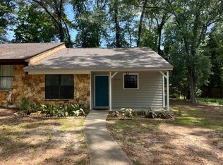 2560 Panther Creek Rd APT B, Tallahassee, FL 32308