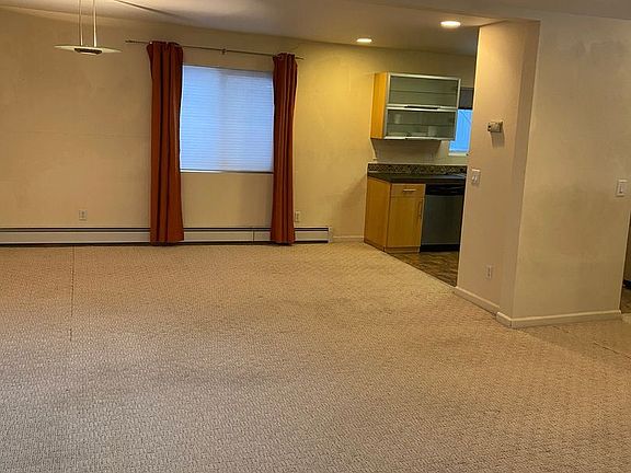 3rd image of 617 N St APT D